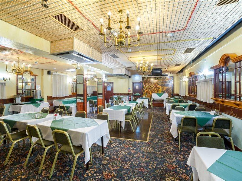 Sandringham Hotel 2*