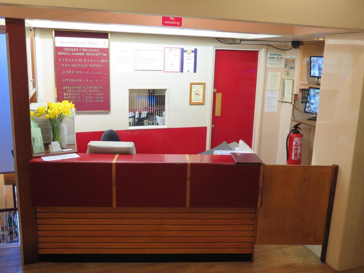 Sandringham Hotel 2*