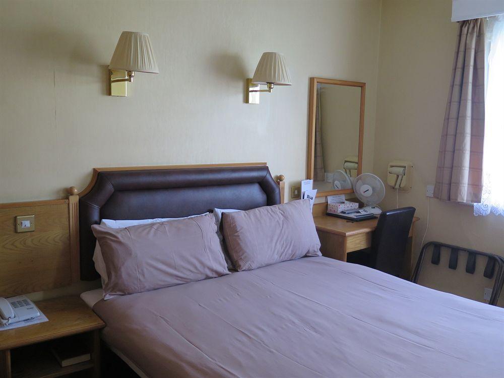 Sandringham Hotel Cardiff