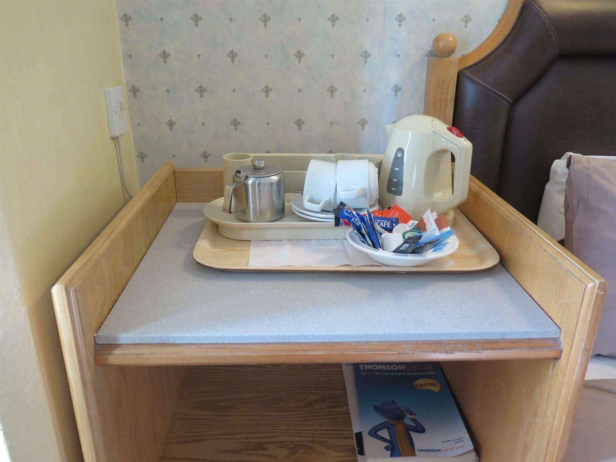 Sandringham Hotel 2*